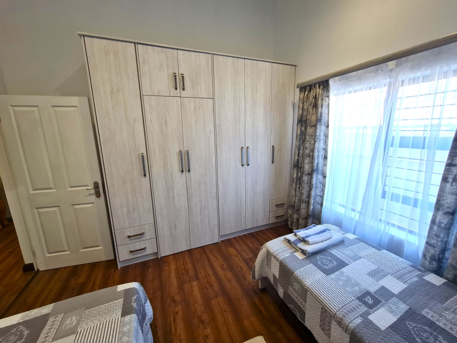 4 Bedroom Property for Sale in Noorsekloof Eastern Cape